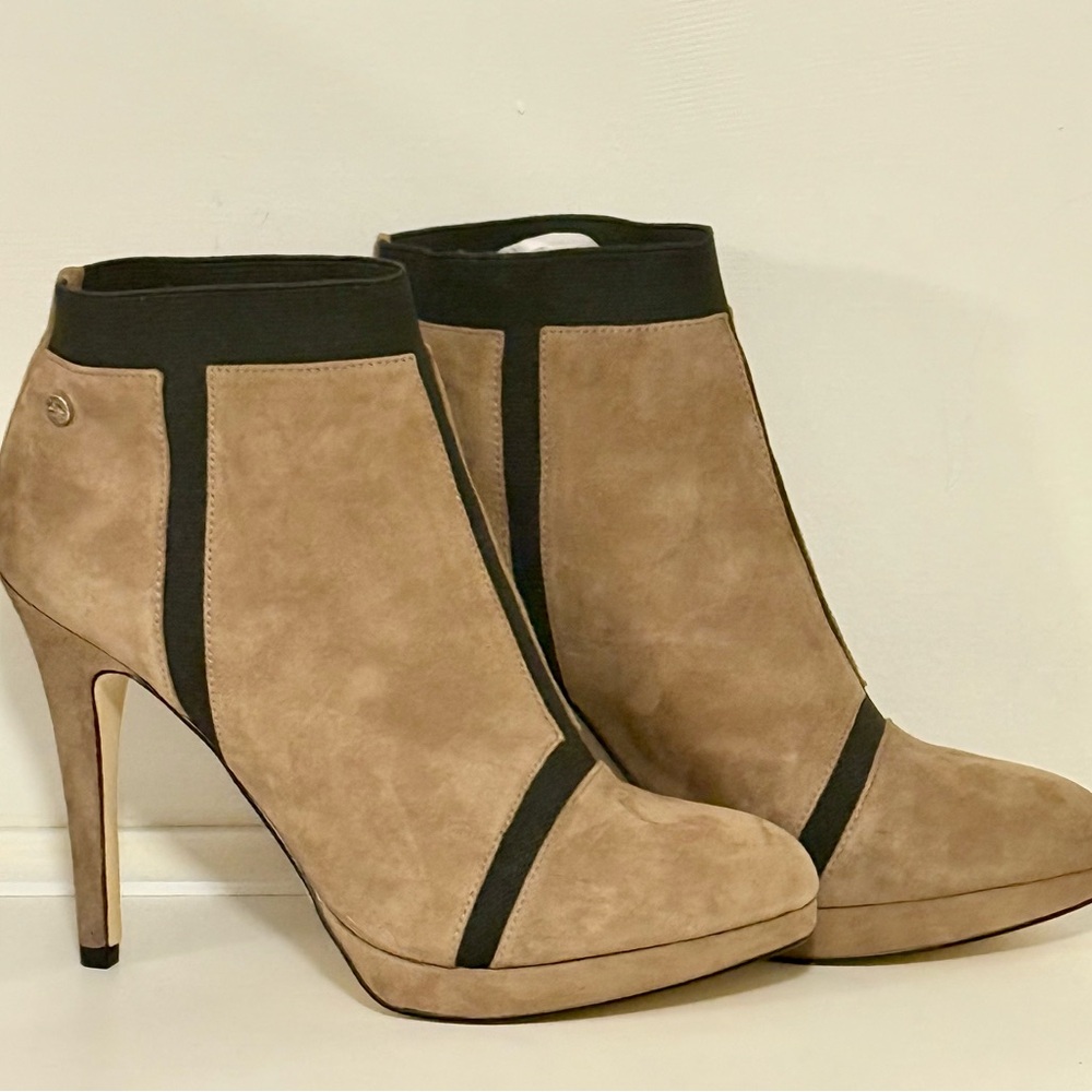 Calvin Klein Grecia Suede Booties